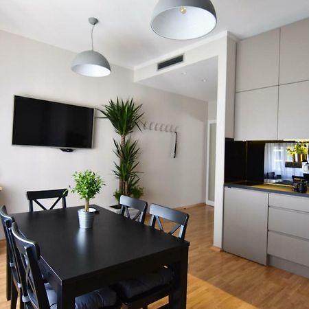 Karlo Main Square Apartments 1 Zagreb Extérieur photo